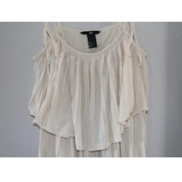 H&M Ruffle Tank Top - Picture 7 of 7